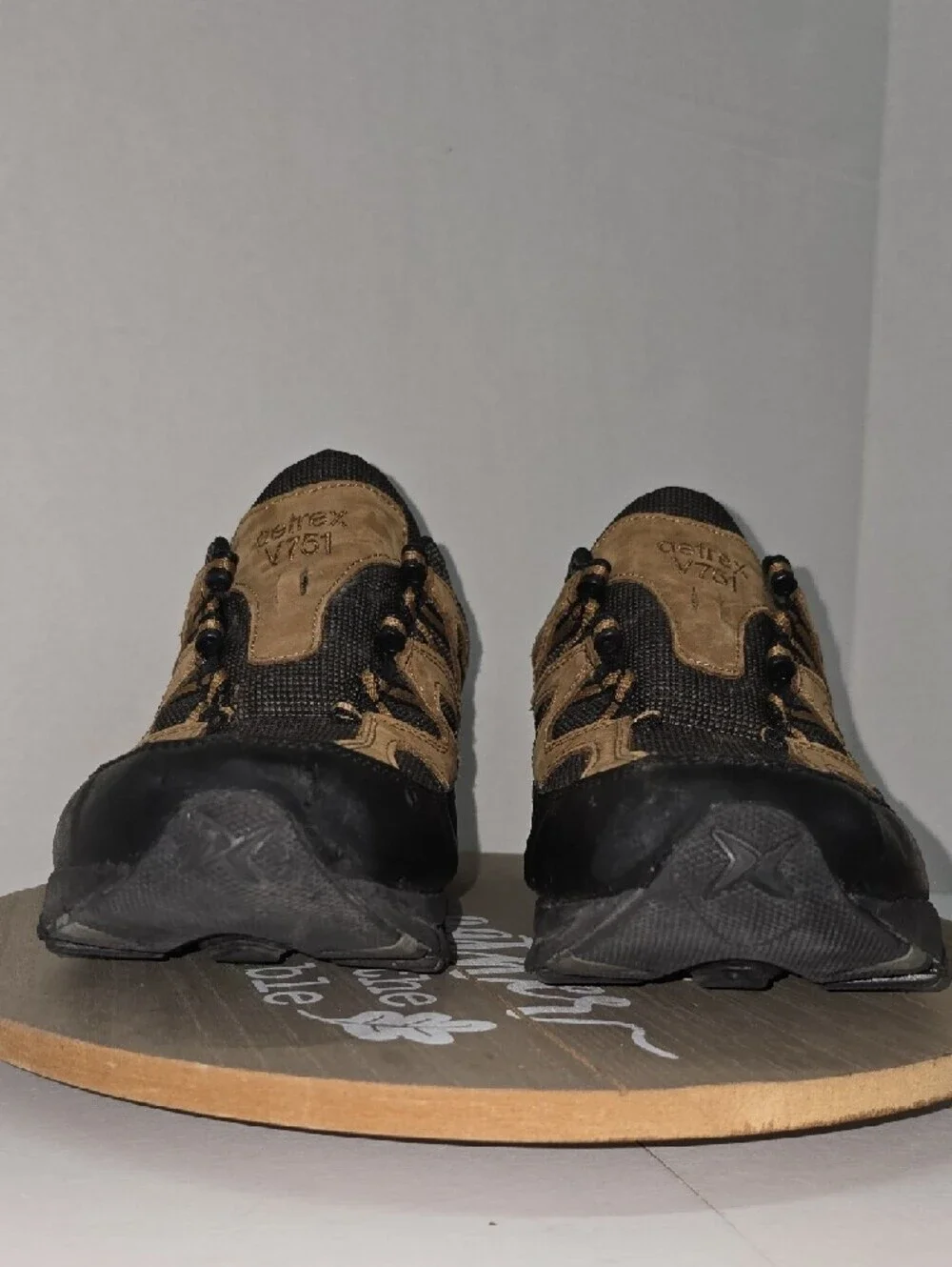 Aetrex Men's Black and Brown Athletic Sneakers